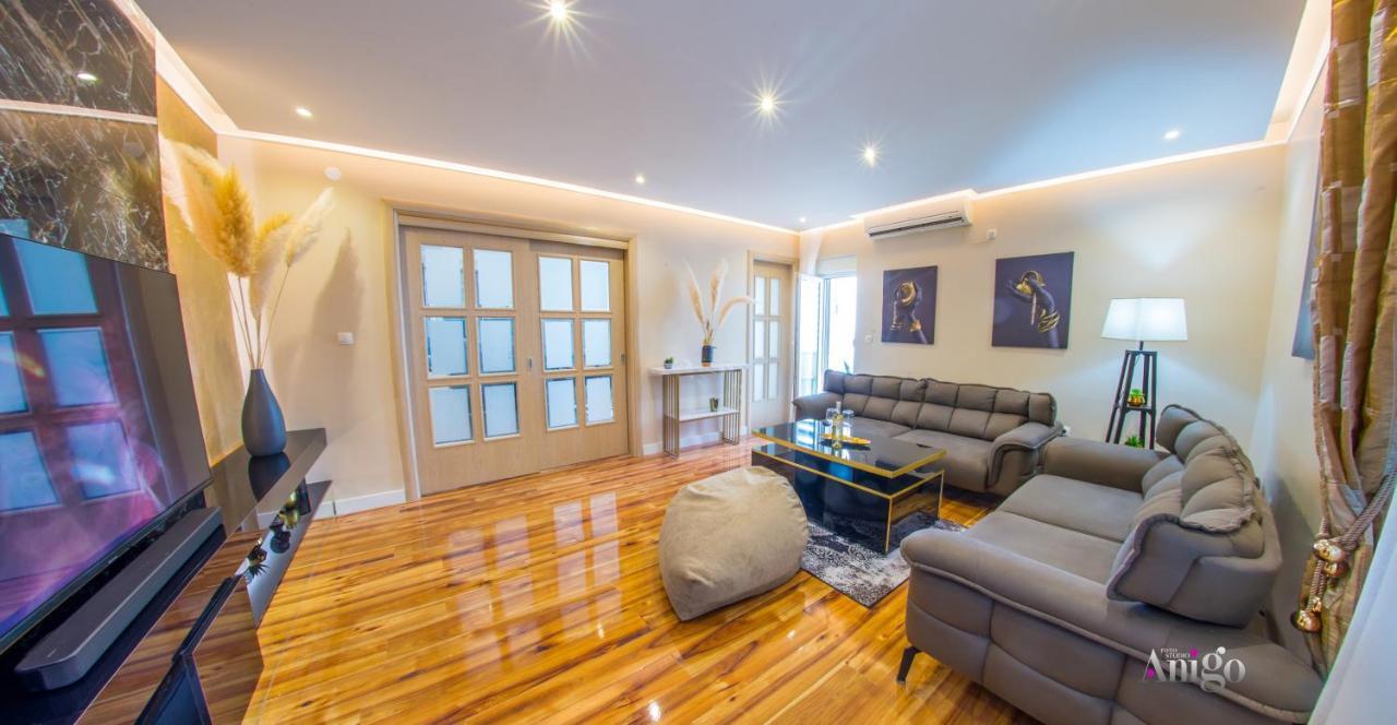 Luxury Apartment Black And Gold Mostar Exteriör bild