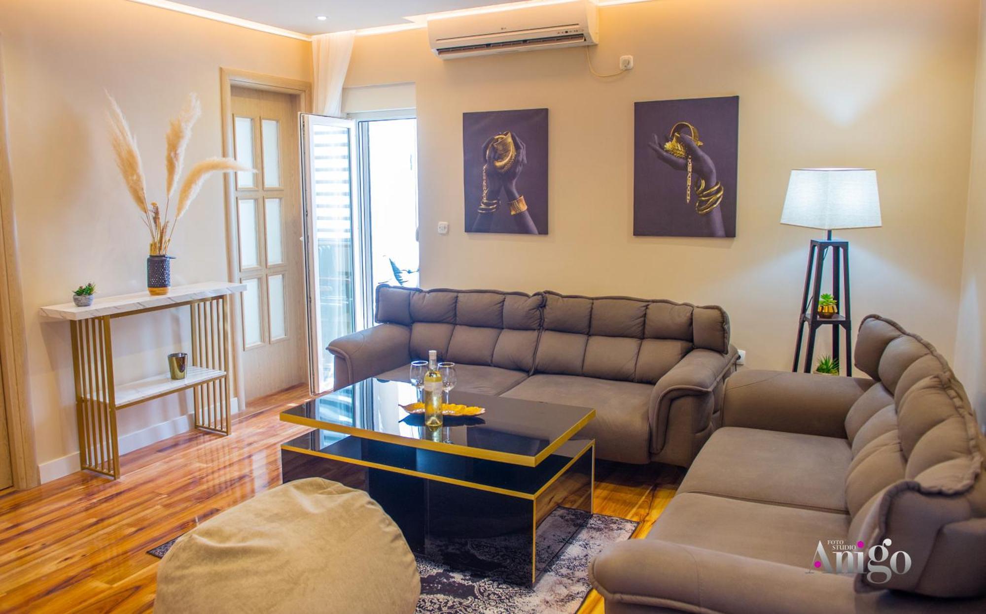 Luxury Apartment Black And Gold Mostar Exteriör bild