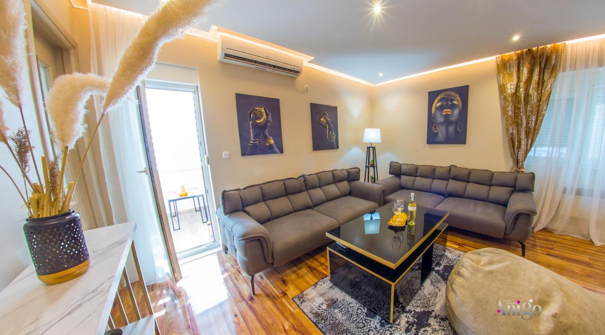 Luxury Apartment Black And Gold Mostar Exteriör bild